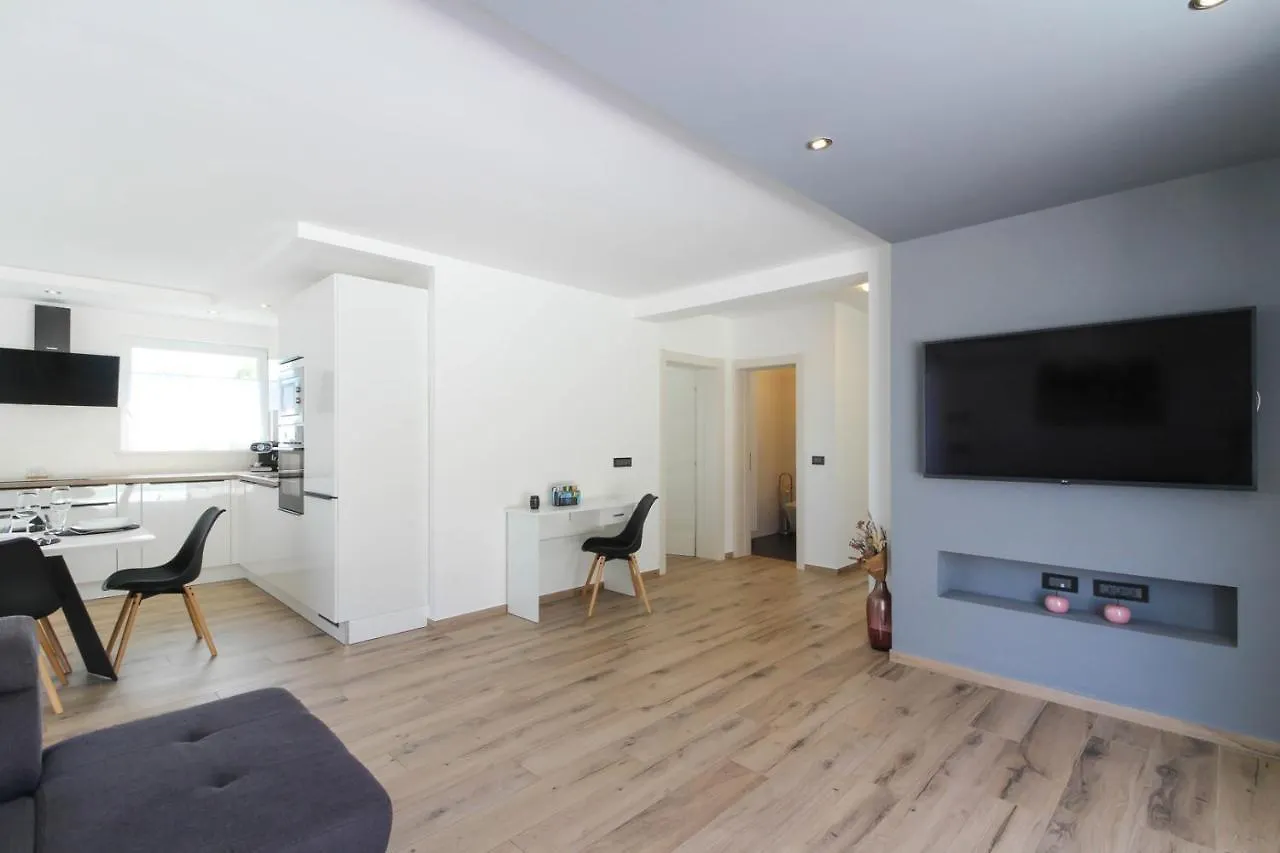 Stunning Modern Villa Monte Vernal In Pula Near The Beach And City Center Croatia