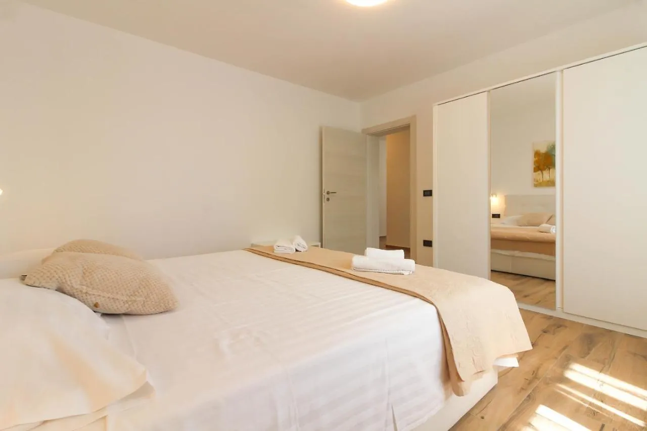 Stunning Modern Villa Monte Vernal In Pula Near The Beach And City Center Croatia