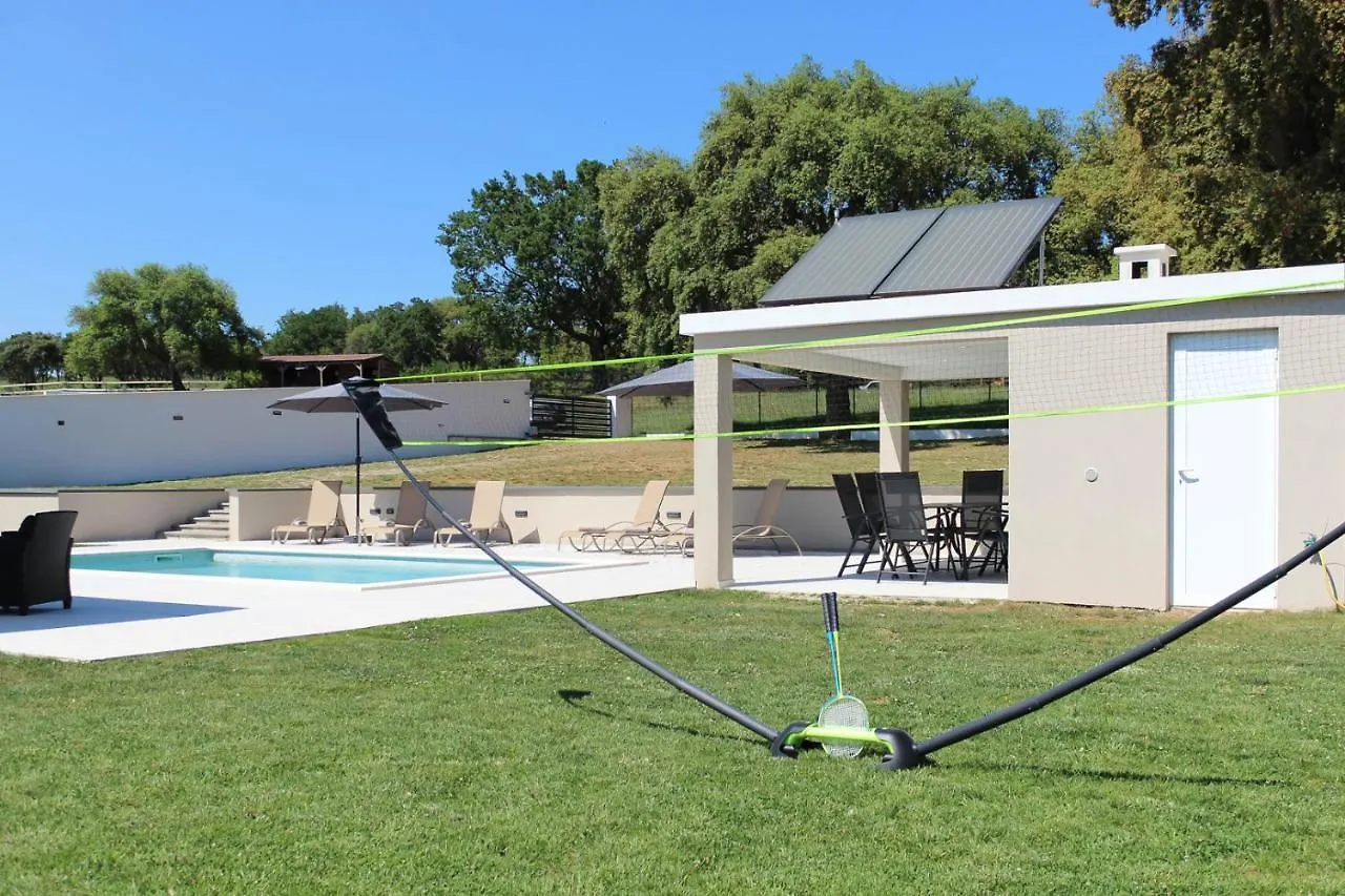 Stunning Modern Villa Monte Vernal In Pula Near The Beach And City Center